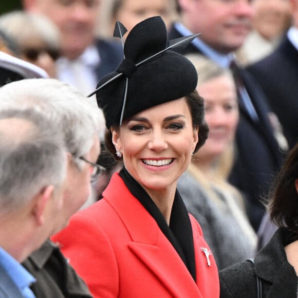 A l'occasion de Saint David's Day, Kate Middleton et le prince William ont assisté à une parade militaire dans Windsor.
Kate Catherine Middleton, princesse de Galles, en visite au "1st Battalion Welsh Guards at Combermere Barracks "à Windsor, à l'occasion de la Saint-David.