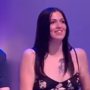 "Elles sont trop belles tes fesses Jean-Luc !", a-t-elle lâché, décontenançant quelque peu l'animateur.