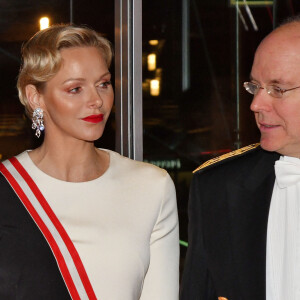 La princesse Charlene et le prince Albert II de Monaco durant la soirée de gala au Grimaldi Forum le 19 novembre 2018 dans le cadre de la Fête Nationale Monégasque 2018. Cette année, c'est le ballet Samsom et Dalila de Camille Saint Saens avec l'orchestre philharmonique de Monte Carlo, les choeurs de Monte Carlo et les Ballets de l'Opéra de Shangai qui est joué sur la scène de la salle des Princes. © Bruno Bebert / PRM / Bestimage 