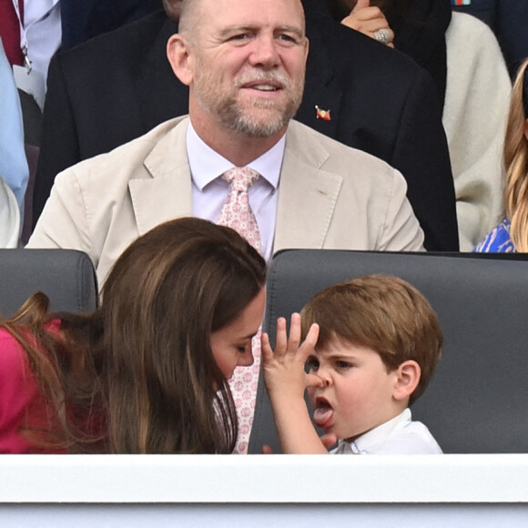 Kate Catherine Middleton, duchesse de Cambridge, le prince Louis - La famille royale d'Angleterre lors de la parade devant le palais de Buckingham, à l'occasion du jubilé de la reine d'Angleterre. le 5 juin 2022