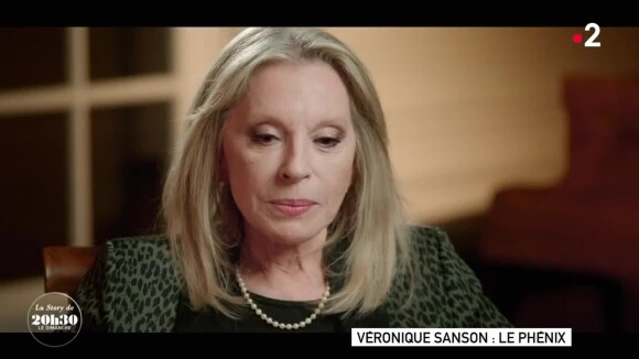 Véronique Sanson est une icône de la chanson française.
Véronique Sanson dans l'émission "20H30 Le Dimanche".