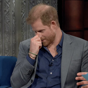 Le prince Harry donne une interview sur le plateau de Stephen Colbert à propos de la vie après la mort 