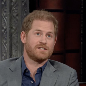 Le prince Harry donne une interview sur le plateau de Stephen Colbert à propos de la vie après la mort 