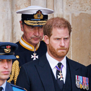Le prince William, prince de Galles et Le prince Harry, duc de Sussex - Funérailles d'Etat de la reine Elizabeth II d'Angleterre, à Londres, Royaume Uni, le 19 septembnre 2022. 