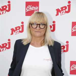 "Cet avis tient lieu de faire part", a-t-elle également ajouté. Une formule qui pour rappel est couramment utilisée pour clore un avis de décès. 
Christine Bravo - Photocall de la conférence de rentrée du pôle Tv de NRJ Group à la brasserie Polpo à Levallois Perret. Le 28 juin 2017 Christophe Aubert via Bestimage 