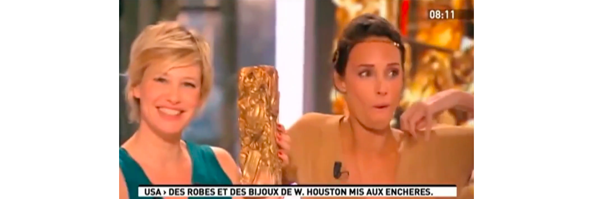 photo-en-effet-d-s-son-entr-e-sur-le-plateau-la-robe-de-la-miss