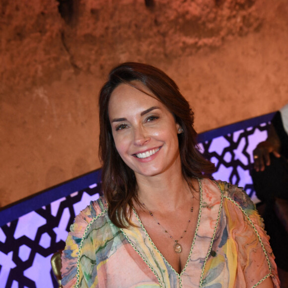 Pour nos confrères de Buzz TV, la belle s'est remémoré l'accident de robe très malaisant qu'elle a subi en direct de cette émission.
Exclusif - Julia Vignali lors de la soirée du grand gala du "Marrakech du Rire 2022" pour la 10ème édition au palais El Badiî à Marrakech, Maroc, le 18 juin 2022. © Rachid Bellak/Bestimage
