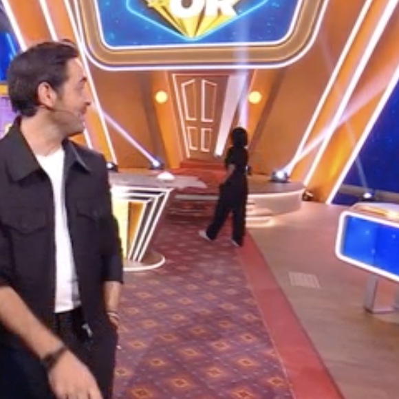 Camille Combal présente un nouveau numéro d'"Une famille en or" sur TF1