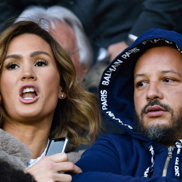 Vitaa et son mari Hicham Bendaoud dans les tribunes du match de Ligue 1 Conforama PSG 5-0 Montpellier au Parc des Princes à Paris le 1 février 2020 © Giancarlo Gorassini / Bestimage PSG vs Montpellier (5-0) - League 1 - Paris, February 1st 2020. 