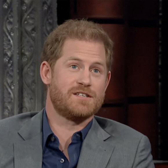Le prince Harry donne une interview sur le plateau de Stephen Colbert à propos de la vie après la mort 