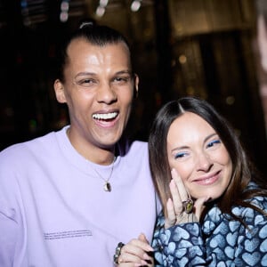 Tout semble réussir à l'artiste belge.
Exclusif - Stromae avec sa femme Coralie Barbier en backstage de la 38ème cérémonie des Victoires de la musique à la Seine musicale de Boulogne-Billancourt, France, le 10 février 2023. © Moreau-Veren/Bestimage