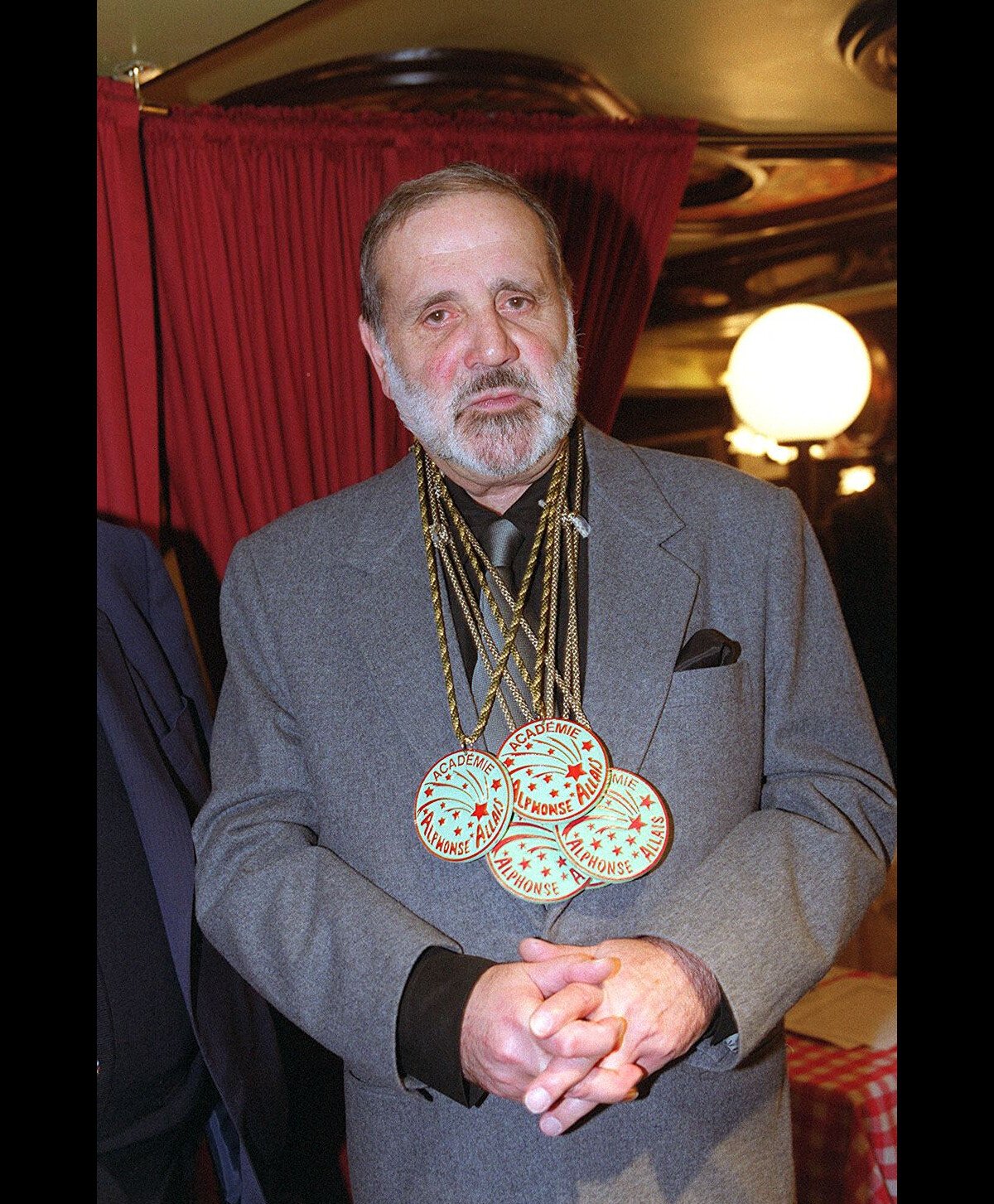 Photo Jean Yanne en 2000 Purepeople