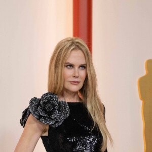 Dans la journée, elle avait déjà publié un cliché sur Instagram.
Nicole Kidman au photocall de la 95ème édition de la cérémonie des Oscars à Los Angeles, le 12 mars 2023.