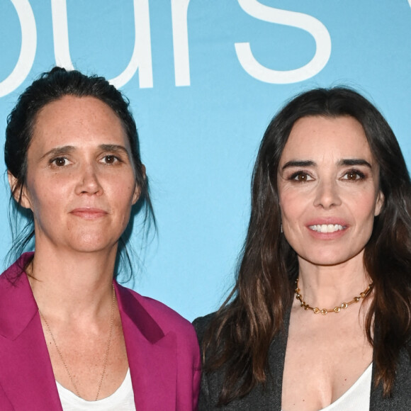 Jeanne Herry (réalisatrice) et Elodie Bouchez lors de l'avant-première du film Je verrai toujours vos visages au cinéma UGC Normandie à Paris le 14 mars 2023. © Coadic Guirec / Bestimage
