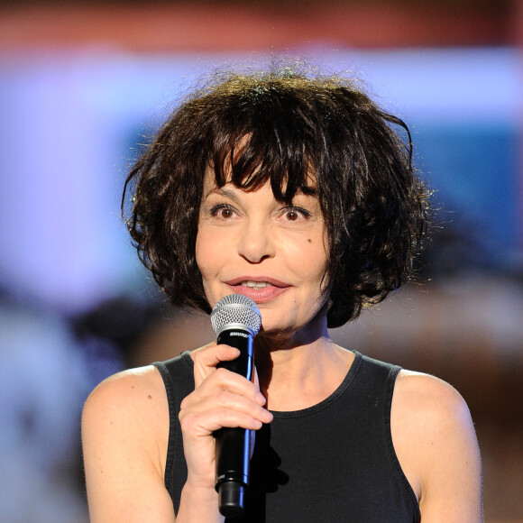 Exclusif - No Web - Isabelle Mergault - Surprises - Enregistrement de l'émission "La Chanson secrète 5", qui sera diffusée le 11 janvier 2020 sur TF1, à Paris. Le 17 décembre 2019 © Gaffiot-Perusseau / Bestimage  Exclusive - No Web No Blog pour Belgique et Suisse 