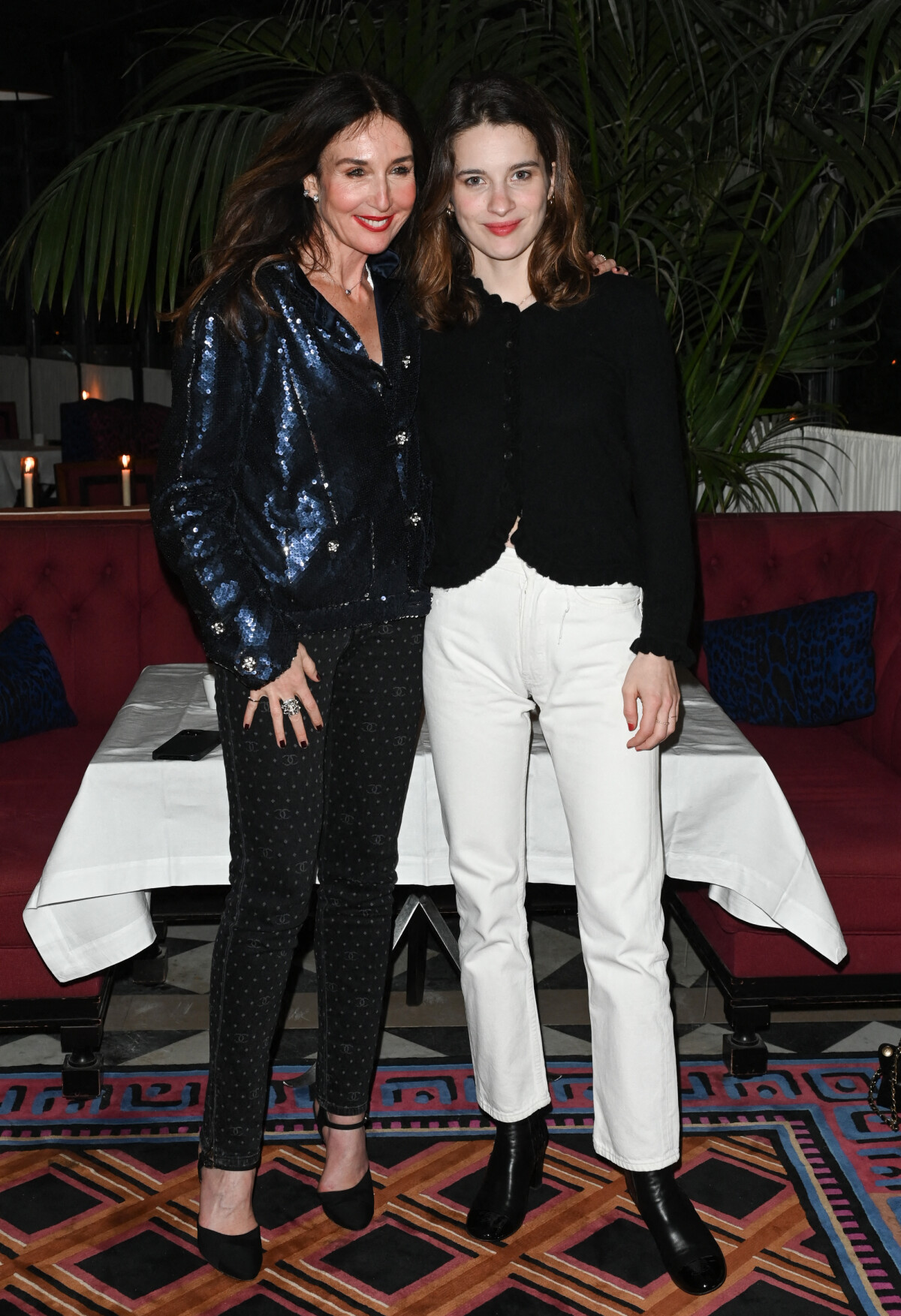 Photo Exclusif Elsa Zylberstein et Rebecca Marder Cocktail