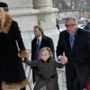 La famille royale de Belgique, dont le prince Laurent, sa femme Claire et leur fille Louise, était réunie le 22 février 2010 à Bruxelles pour honorer ses morts