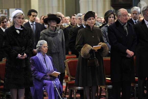 La famille royale de Belgique était réunie le 22 février 2010 à Bruxelles pour honorer ses morts