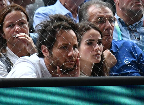 Vianney et sa femme Catherine Robert - People en tribune lors du tournoi de tennis "Rolex Paris Masters 2022" à Bercy AccorHotels Arena à Paris le 2 novembre 2022. © Veeren/Bestimage