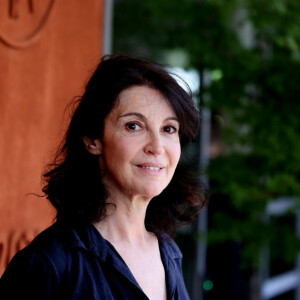 Zabou Breitman au village (jour 14) lors des Internationaux de France de Tennis de Roland Garros 2022 à Paris, France, le 4 juin 2022. © Dominique Jacovides/Bestimage 