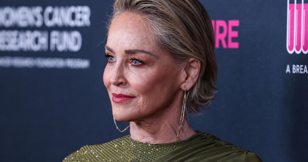 Sharon Stone en pleurs : l’actrice explique avoir perdu la moitié de sa fortune