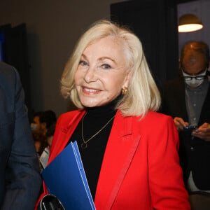 Michèle Torr - Remise du prix "Fonds de dotation Line Renaud-Loulou Gasté" pour la recherche médicale à la Maison de la Recherche à Paris le 15 novembre 2021. © Coadic Guirec/Bestimage 