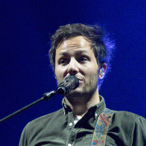 Le chanteur Vianney sur la scène du festival du Printemps de Pérouges à la Plaine de l'Ain à Saint-Vulbas (01), France le 01/07/2022. © Sandrine Thesillat / Panoramic / Bestimage