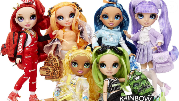 Promo très attractive sur cette poupée Rainbow High Junior - Purepeople