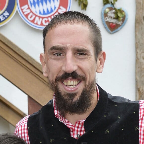 Franck Ribéry partage une belle photo de sa fille Keltoum
 
Franck Ribery célèbre la fête de la bière "Oktoberfest" avec sa femme Wahiba et ses enfants Salif, Shakinez et Hizya à Munich en Allemagne.