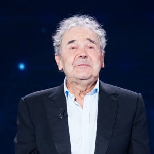 La semaine dernière, Pierre Perret dévoilait une nouvelle chanson intitulée "Paris saccagé", dans laquelle il déplore l'état dans lequel se trouve la capitale.
Exclusif - Pierre Perret - Enregistrement de l'émission "La boîte à Secrets" à Paris. © Tiziano Da Silva / Bestimage 