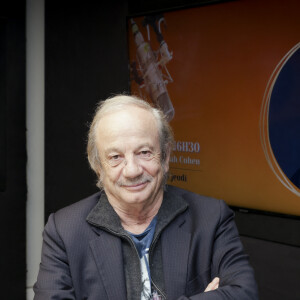 Exclusif - Patrick Chesnais - Patrick Chesnais était l'invité de CS Cohen à Radio J à Paris le 7 mars 2023. © Jack Tribeca / Bestimage 