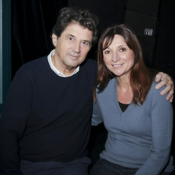 Bruno Madinier, qui est également passionné de football, joue l'un des deux rôles principaux aux côtés d'Enora Malagré, tandis qu'Anne Bouvier est la metteur en scène de la pièce. 
Exclusif - Bruno Madinier, Anne Bouvier - Enregistrement de l'émission "Olympiascope", présentée par B.Montiel, et diffusée le 27 mars sur Olympia TV, une chaîne du groupe Canal+ et en replay sur myCANAL. Le 5 janvier 2023 © Jack Tribeca / Bestimage