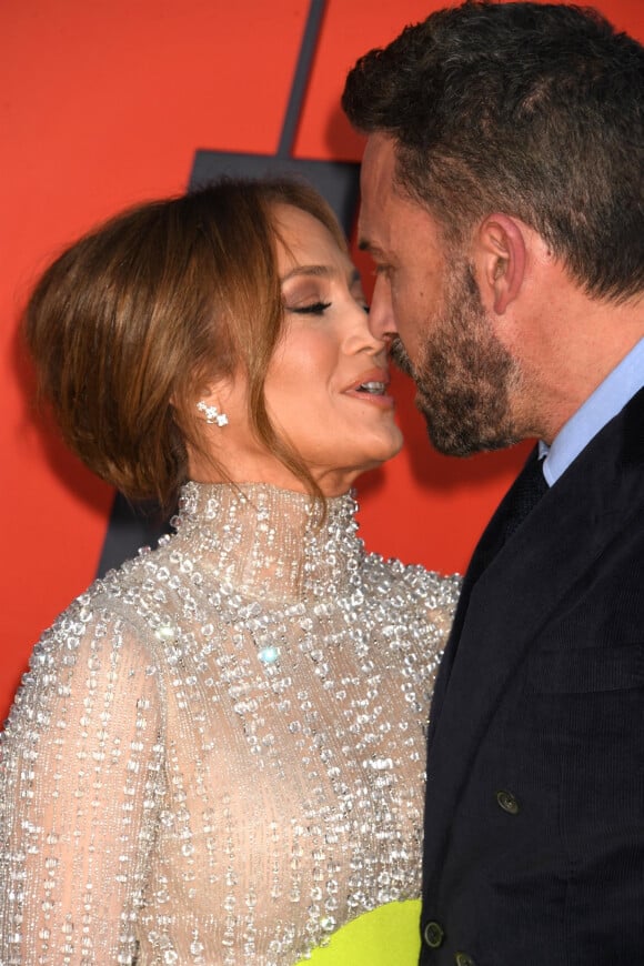 Il s'est donc rendu à l'avant-première du film organisée à Los Angeles, le 27 mars 2023.
Jennifer Lopez et son mari Ben Affleck - Première du film "AIR" à Los Angeles, le 27 mars 2023.