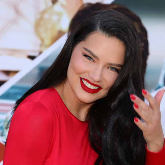Adriana Lima - Première du film "AIR" à Los Angeles, le 27 mars 2023.