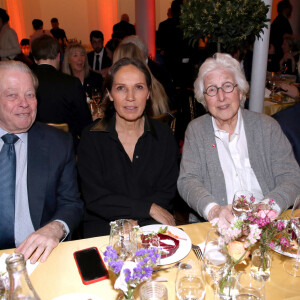 Prince Michel de France, la cantatrice Beatrice Uria-Monzon, le Professeur Francine Leca et Nelson Monfort (Président de la soirée) - Soirée du Coeur au profit de l'association "Mécénat Chirurgie Cardiaque" à la salle Gaveau à Paris le 27 Mars 2023. L'association Mécénat Chirurgie Cardiaque permet à des enfants souffrant de malformations cardiaques de venir en France se faire opérer lorsqu'ils ne peuvent pas être soignés dans leur pays par manque de moyens financiers et techniques. © Bertrand Rindoff / Bestimage