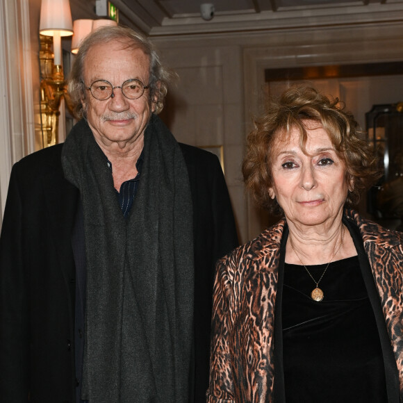 Patrick Chesnais et sa femme Josiane Stoléru étaient également présents.
Patrick Chesnais et sa femme Josiane Stoléru - Gala caritatif des "Stéthos d'Or" qui récompensent les artistes qui contribuent au bien-être de tous, organisé par la Fondation pour la Recherche en Physiologie au George V à Paris, le 27 mars 2023. © Coadic Guirec-Rachid Bellak/Bestimage