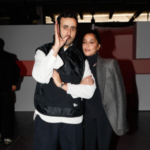 Jonathan Cohen et Leïla Bekhti - Front Row au défilé Marcia prêt-à-porter automne-hiver 2023/2024 lors de la Fashion Week de Paris (PFW), au Garage Amelot, à Paris, le 1er mars 2023. © Christophe Clovis/Bestimage