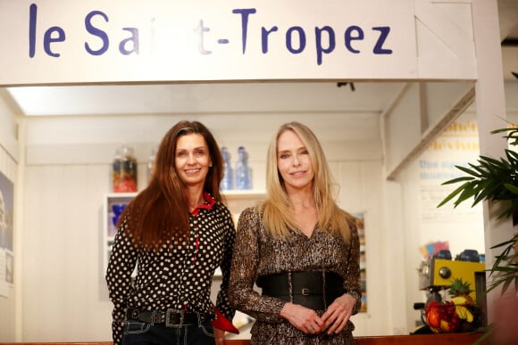 Les actrices de la série "Sous le soleil", Tonya Kinzinger et Adeline Blondieau lors de l'inauguration de l'exposition "Sous le soleil" au musée de la gendarmerie à Saint-Tropez, Côte d'Azur, France, le 1er avril 2023. © Philipe Arnassan/Nice Matin/Bestimage