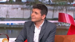 Thomas Sotto sous le charme d'une invitée : il tente un rapprochement en direct