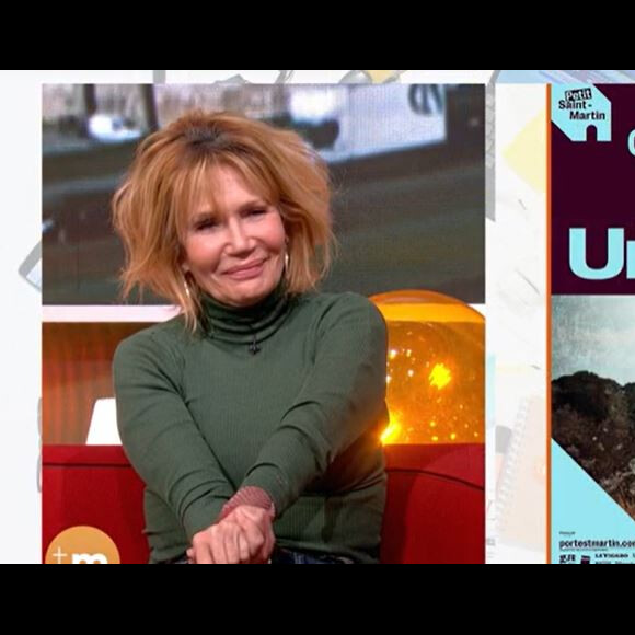 L'actrice venait faire la promotion de la pièce "Une Vie"
Thomas Sotto et Julia Vignali ont reçu Clémentine Célarié dans "Télématin", le 5 avril 2023, sur France 2