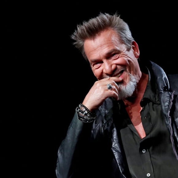 Exclusif - Florent Pagny - Enregistrement de l'émission "La Chanson secrète 9" à la Seine musicale à Paris, diffusée le 27 novembre sur TF1 à 21h05 Après le succès des précédentes éditions, " LA CHANSON SECRETE ", présentée par N.Aliagas et produite par DMLS TV, revient sur TF1. 10 artistes ne savent rien de ce qui va se passer pour eux ! Ils ont accepté de jouer le jeu, de se laisser totalement surprendre, émouvoir, parfois même déstabiliser car ils vont découvrir en même temps que les téléspectateurs une surprise : une chanson qui leur est chère revisitée et réinterprétée par un artiste. Des mises en scène spectaculaires au service de l'émotion... Et des émotions fortes pour l'artiste assis dans le fauteuil grâce à la venue sur le plateau de proches et d'invités inattendus. Les téléspectateurs seront aux premières loges pour vivre ces moments d'intimité musicale rare. Avec une surprise faite à un couple d'artistes et un anniversaire surprise sur le plateau pour l'un des invités. © Gaffiot-Moreau / Bestimage