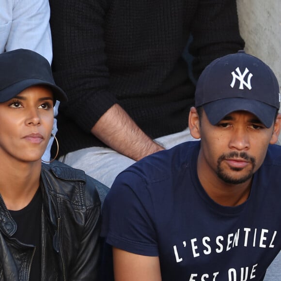 La chanteuse Shy'm est venue soutenir son compagnon Benoît Paire lors des internationaux de tennis de Roland Garros à Paris le 4 juin 2017. © Dominique Jacovides-Cyril Moreau/Bestimage