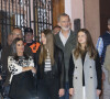 La princesse Leonor portait un manteau gris sans manche appartenant à maman.
La princesse Leonor d'Espagne, La reine Letizia, la princesse Sofia et le roi Felipe VI - La famille royale d'Espagne assiste à la traditionnelle célébration de la Passion vivante de Pâques à Chinchon, le 8 avril 2023.