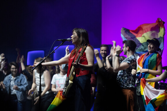 Le groupe de pop rock électronique français Hyphen Hyphen au festival de musique Chorus des Hauts-de-Seine à La Seine Musicale de Boulogne-Billancourt, France, le 2 avril 2023. © Jérémy Melloul/Bestimage