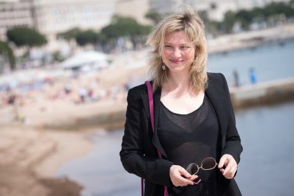 Cécile Bois - Photocall du film "Candice Renoir" au Miptv de Cannes le 7 avril 2014.