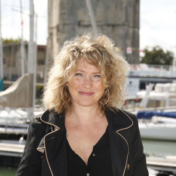 Cécile Bois de la série Meurtres a Sarlat - Photocall lors du 19ème Festival de la Fiction TV de La Rochelle © Christophe Aubert via Bestimage