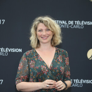 Cécile Bois a récemment perdu une amie.
Cécile Bois lors du photocall de "Candice Renoir" lors du 57ème Festival de la télévision de Monté-Carlo. © Denis Guignebourg / Bestimage