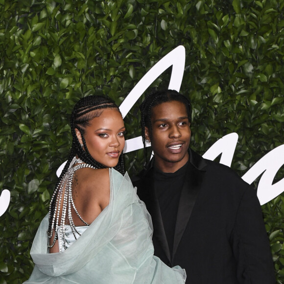 ASAP Rocky et Rihanna assistent à la cérémonie des "Fashion Awards 2019" au Royal Albert Hall à Londres, le 2 décembre 2019. 