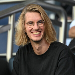 Paul Mirabel - Célébrités au Match de football en ligue 1 Uber Eats PSG - Montpellier (5-2) au Parc des Princes à Paris, France le 13 Août 2022. © Lionel Urman / Panoramic / Bestimage 