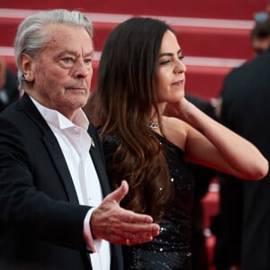 Alain Delon et sa fille Anouchka Delon lors de première du film "Une Vie Cachée Life" lors du 72ème Festival International du Film de Cannes, France, le 19 mai 2019. 